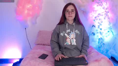 Hello guys my name is Sofi and Lizzie and  Vanessa online show from 01-23-25, 02:55