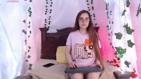 Hello guys my name is Sofi and Lizzie and  Vanessa online show from 02-24-25, 04:27