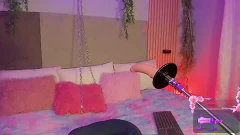 Hello guys my name is Sofi and Lizzie and  Vanessa online show from 06-25-26, 04:11