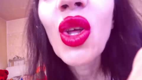 Snapshot of cerisedodd chatting on 07-05-26, 01:01 Cerise online show from 07-05-26, 01:01