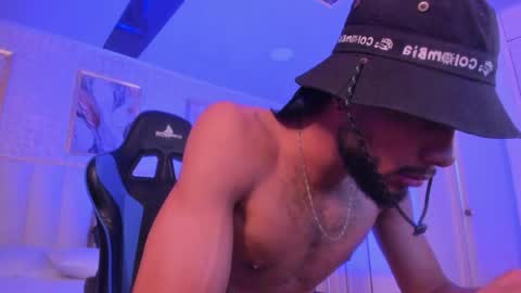 Snapshot of cero_khalifa chatting on 05-08-26, 01:33 cero khalifa online show from 05-08-26, 01:33