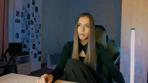 my name is Eva online show from 12-13-25, 08:25