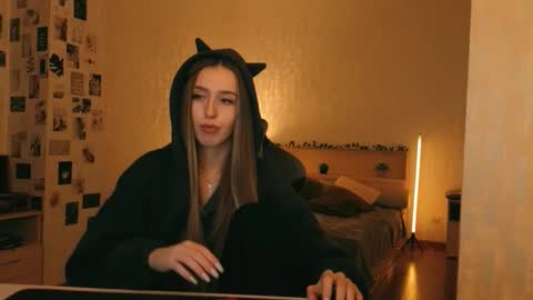 my name is Eva online show from 01-06-26, 08:01