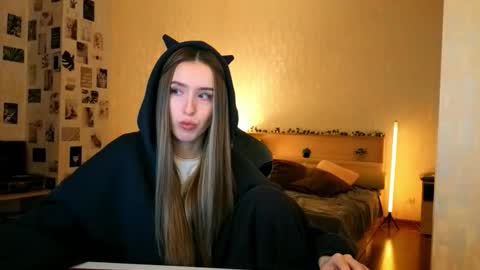 my name is Eva online show from 01-07-26, 08:11