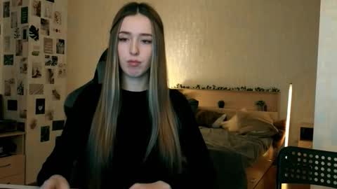 my name is Eva online show from 02-01-26, 07:34