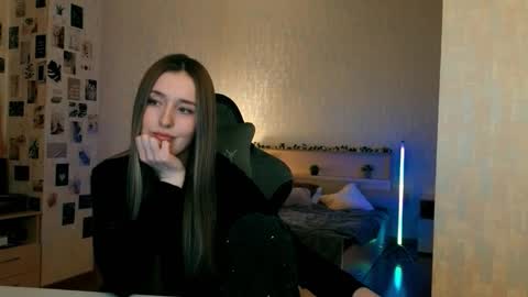 my name is Eva online show from 02-05-26, 08:13