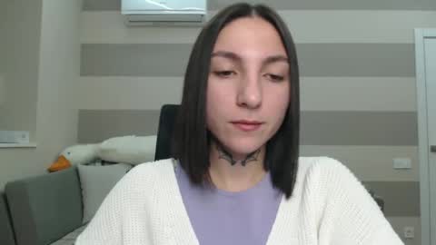 Snapshot of chabibiann chatting on 12-17-24, 06:35 Kate online show from 12-17-24, 06:35