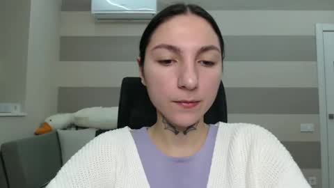 Snapshot of chabibiann chatting on 12-20-24, 06:40 Kate online show from 12-20-24, 06:40