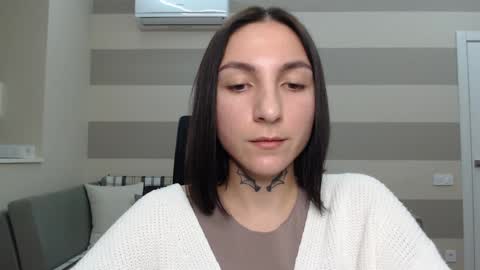 Snapshot of chabibiann chatting on 12-23-24, 01:45 Kate online show from 12-23-24, 01:45