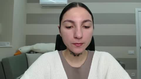 Snapshot of chabibiann chatting on 12-29-24, 06:03 Kate online show from 12-29-24, 06:03