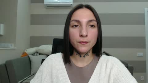 Snapshot of chabibiann chatting on 01-06-25, 04:13 Kate online show from 01-06-25, 04:13
