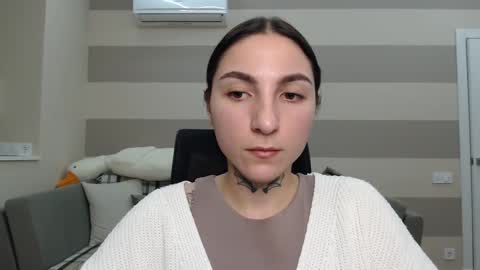 Snapshot of chabibiann chatting on 01-07-25, 01:35 Kate online show from 01-07-25, 01:35