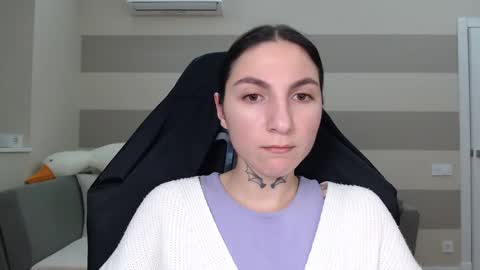 Snapshot of chabibiann chatting on 02-14-25, 09:34 Kate online show from 02-14-25, 09:34