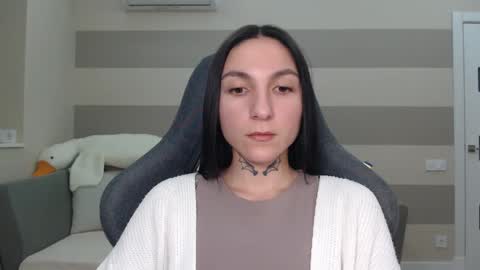 Snapshot of chabibiann chatting on 02-17-25, 06:37 Kate online show from 02-17-25, 06:37