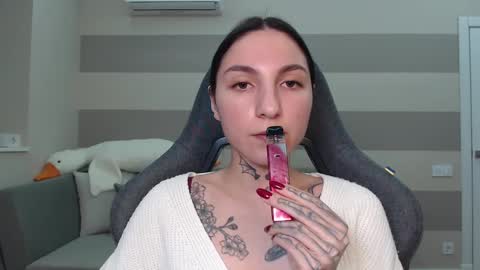 Snapshot of chabibiann chatting on 02-26-25, 02:03 Kate online show from 02-26-25, 02:03