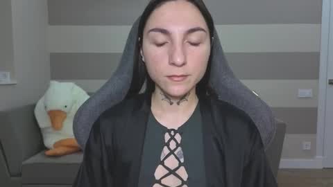 Kate online show from 10-08-25, 04:43