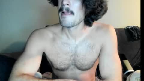 Snapshot of chadpowerz chatting on 10-17-25, 07:33 Lydong online show from 10-17-25, 07:33