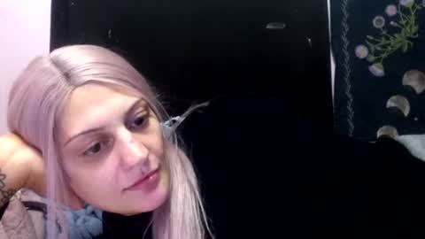 Snapshot of chaicutie chatting on 05-12-26, 10:34 chaia online show from 05-12-26, 10:34