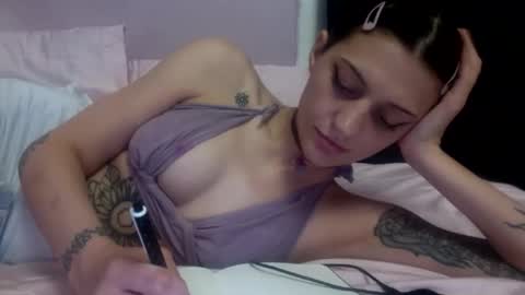 Snapshot of chaicutie chatting on 06-10-26, 07:51 chaia online show from 06-10-26, 07:51