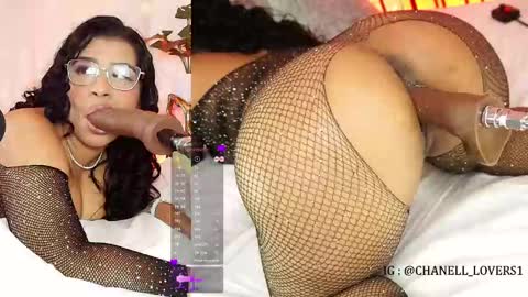 Snapshot of chanell_lovers chatting on 09-19-25, 02:02 CHANELL online show from 09-19-25, 02:02
