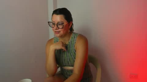 Snapshot of chanell_taylor_ chatting on 04-08-26, 09:53 chanell online show from 04-08-26, 09:53
