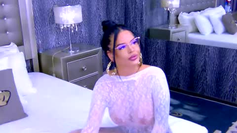 chanelledy1 online show from 10-10-25, 02:32