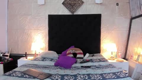 Snapshot of chanellejohnson_ chatting on 11-04-25, 10:20 chanellejohnson_ online show from 11-04-25, 10:20