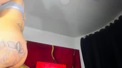 Snapshot of chaniesmith67x chatting on 05-31-26, 05:26 chaniesmith67x online show from 05-31-26, 05:26