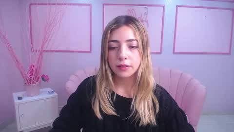 Snapshot of channel_blonde_a chatting on 12-01-24, 07:58 channel_blonde_a online show from 12-01-24, 07:58