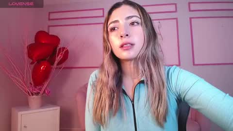 Snapshot of channel_blonde_a chatting on 02-26-25, 07:38 channel_blonde_a online show from 02-26-25, 07:38