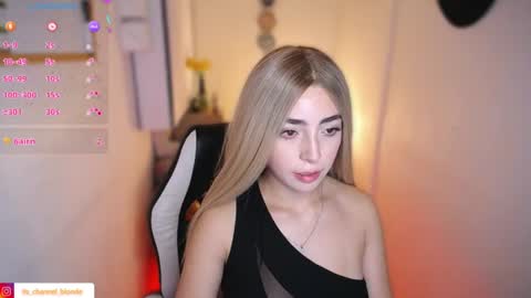 channel_blonde_a online show from 06-11-26, 02:53