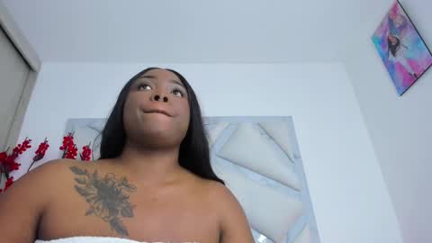 Maria C   follow my new page online show from 03-11-25, 05:27