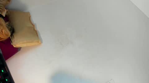 chantal_fuck online show from 07-23-26, 01:30