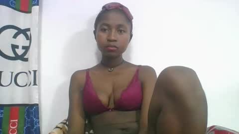 chantale483461 online show from 03-26-26, 05:46