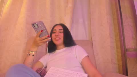 Chantall online show from 12-18-24, 03:58