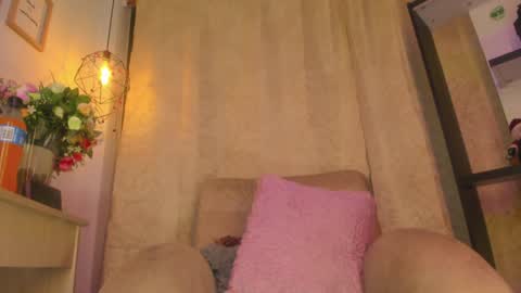 Chantall online show from 12-30-24, 04:42