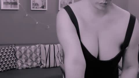 The Queen online show from 12-08-24, 01:13