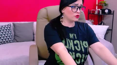 The Queen online show from 02-23-25, 06:07