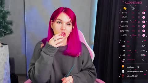 Suzanna Snow online show from 12-09-24, 07:06