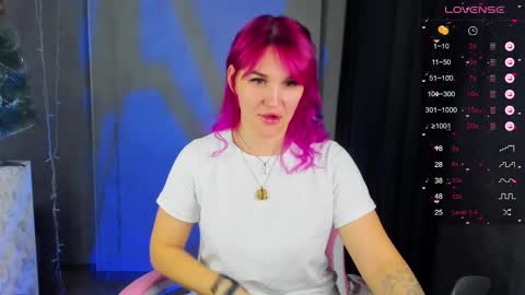 Suzanna Snow online show from 12-24-24, 04:00