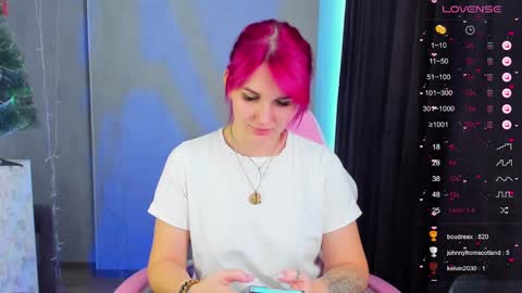 Suzanna Snow online show from 12-24-24, 07:06