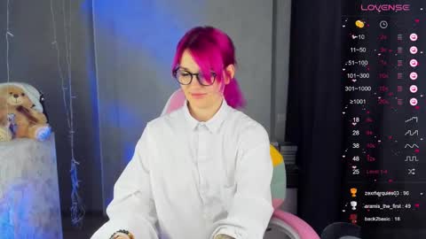 Suzanna Snow online show from 01-09-25, 04:19