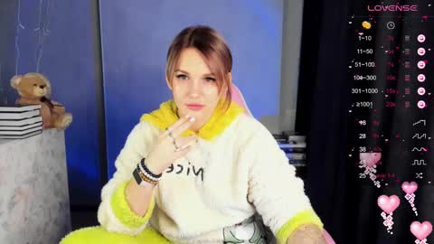 Suzanna Snow online show from 02-25-25, 04:03