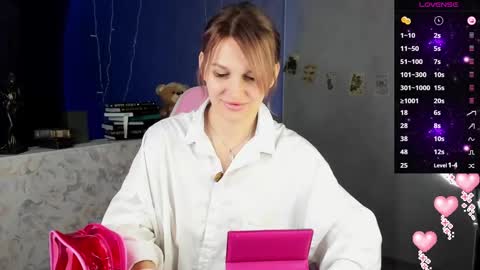 Suzanna Snow online show from 03-09-25, 03:32