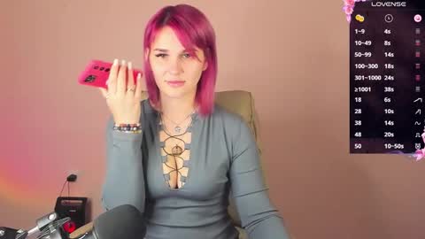 Suzanna Snow online show from 10-21-25, 05:08