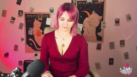 Suzanna Snow online show from 10-26-25, 05:02