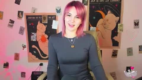 Suzanna Snow online show from 10-30-25, 04:14