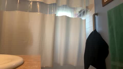 Snapshot of chaone11 chatting on 11-17-25, 08:25 chaone11 online show from 11-17-25, 08:25