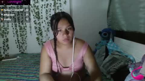 Snapshot of charis_21 chatting on 12-19-24, 04:02 charis 2 online show from 12-19-24, 04:02