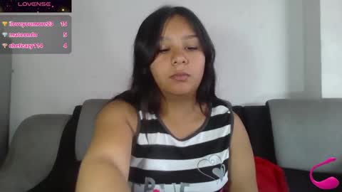 Snapshot of charis_21 chatting on 01-27-25, 05:37 charis 2 online show from 01-27-25, 05:37